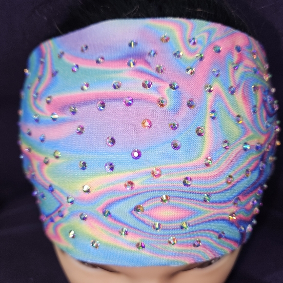 HANDMADE RHINESTONE DESIGNER BANDANA HEADBAND - Picture 3 of 5